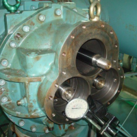 約克、開利、比澤爾、日立活塞壓縮機(jī)耐氟電機(jī)維修